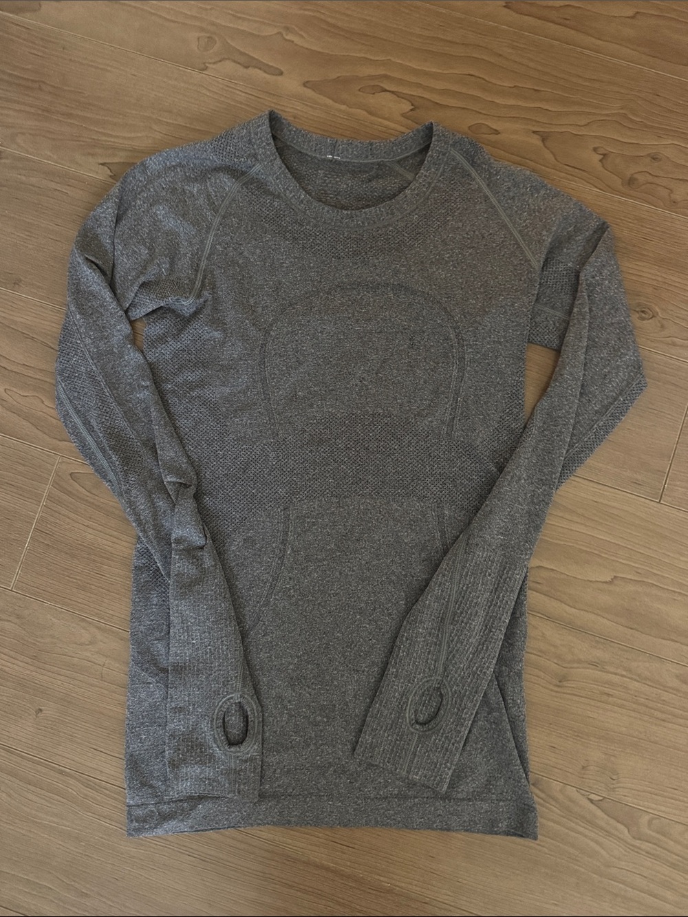 lululemon athletica Long Sleeve Crew Pullover - Heather Gray run swiftly top